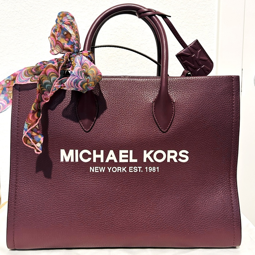 Michael Kors Tote 3way Bag w/strap NWT